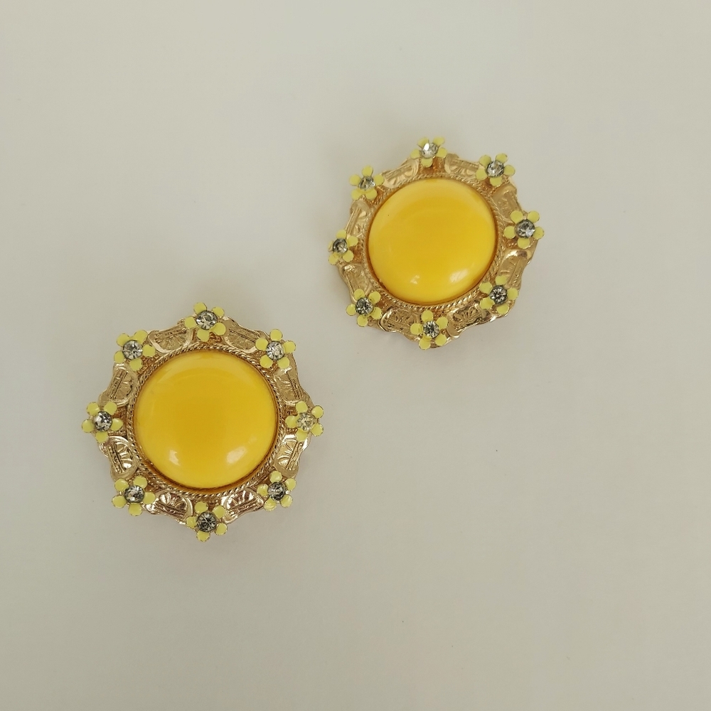 Gold-Tone Yellow Dome Floral Clip-On Earrings